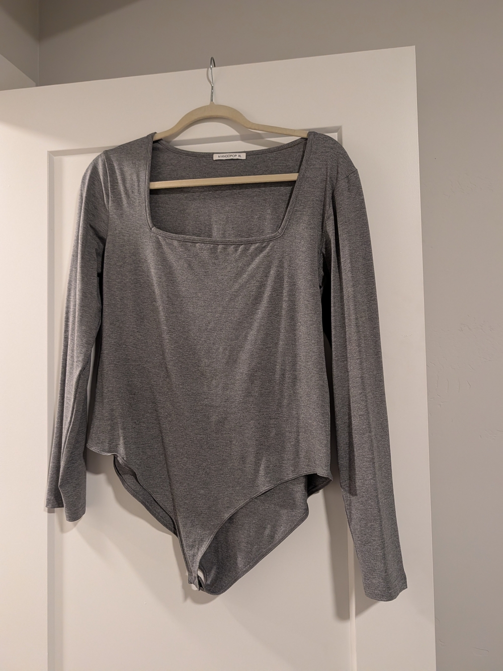 MANGOHOO Gray Square-Neck Long-Sleeve Bodysuit